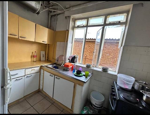 2 BEDROOM APARTMENT FOR SALE IN GERMISTON WEST